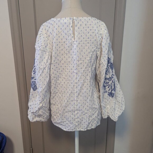 World Market Dobby Floral Embroidered Bell Sleeve Top Peasant Blouse Boho - Picture 5 of 8